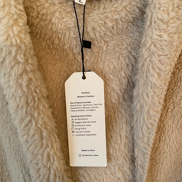 Yanekop Teddy Jacket with Hoodie - NWT - Picture 3 of 3